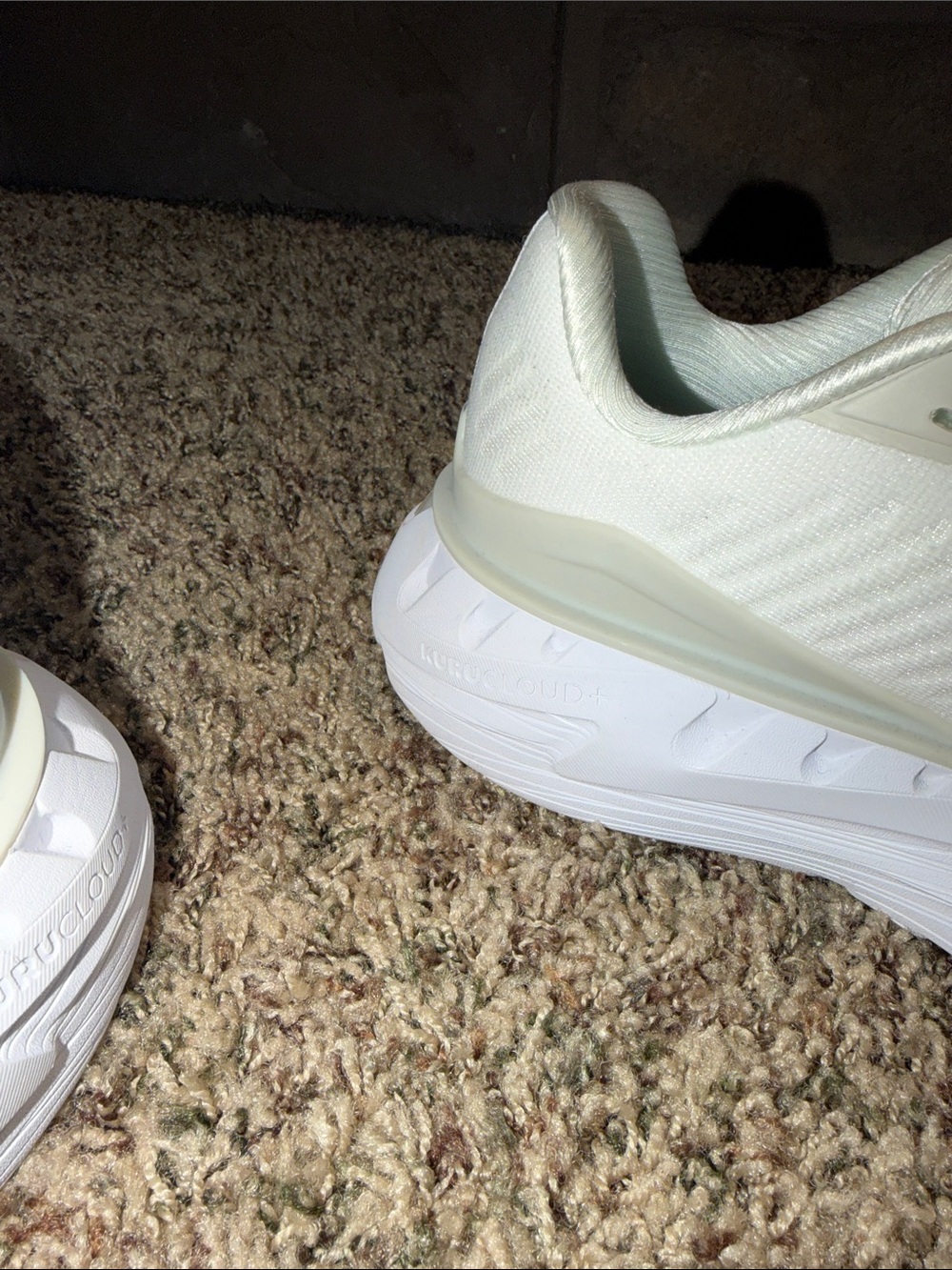 KURU Women’s Triple Max Running Shoe — White with Tan Accent NWOT - Picture 11 of 12